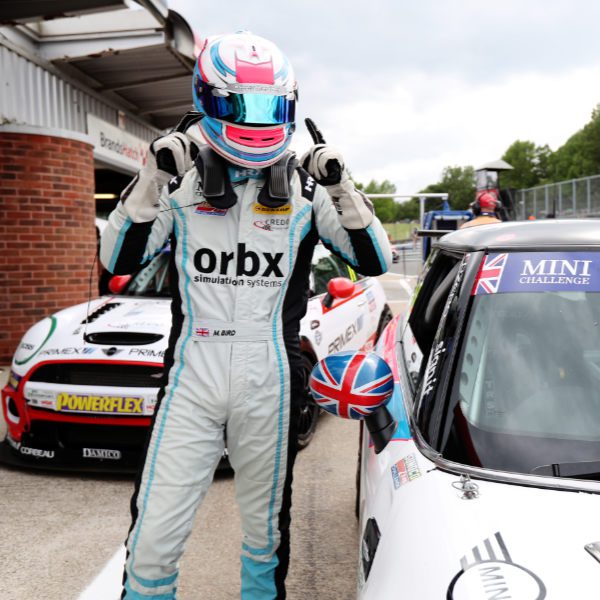 Pole at Brands Hatch 2021 for 2nd race in a row